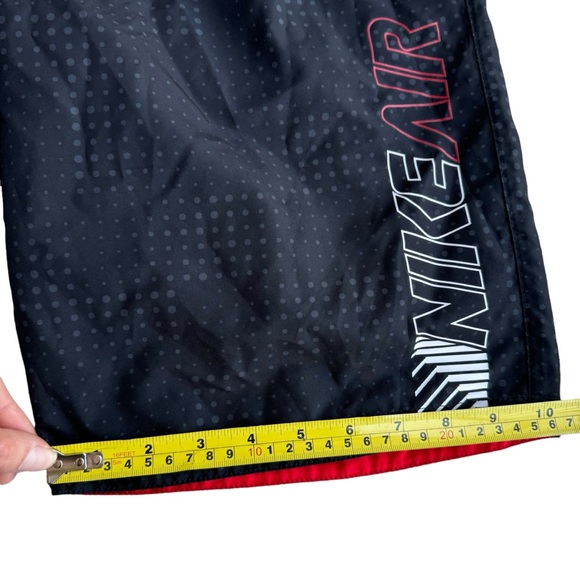 Nike Air Max Reversible Athletic Gym Shorts Black Red Training Running Workout - Picture 12 of 13